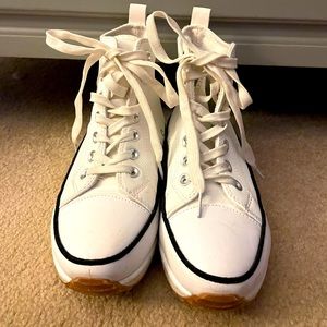 Converse platform dupe